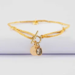 Bracelet fermoir personnalisé cordon pailleté médaille gravée plaqué or initiale 10 mm et breloque rectangle zircon plaqué or 9 mm