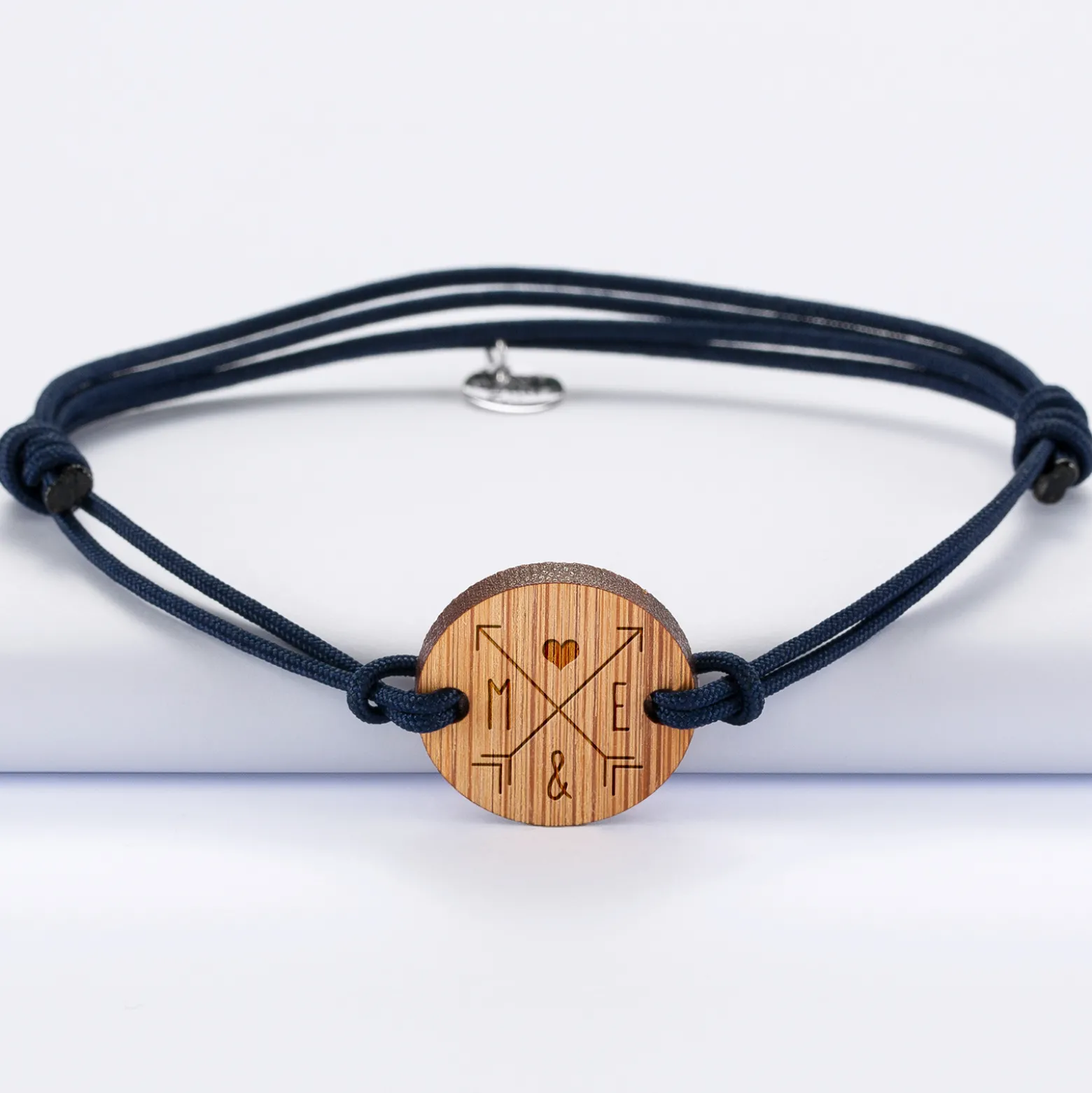Bracelet homme cordon double personnalisé initiales médaille gravée bois ronde 2 trous 21 mm "pour les amoureux"