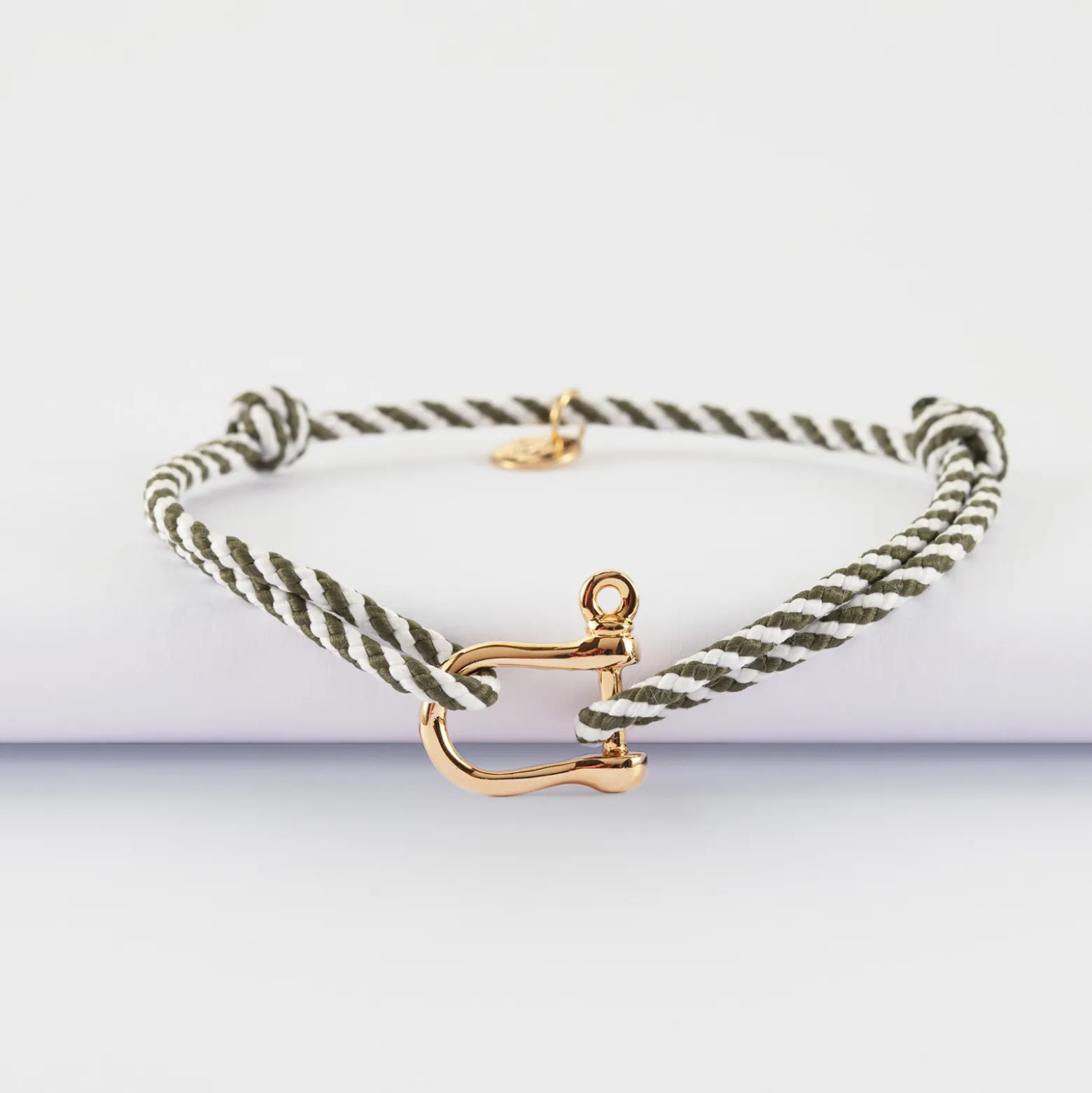 Bracelet homme cordon marin tressé manille plaqué or 15 mm