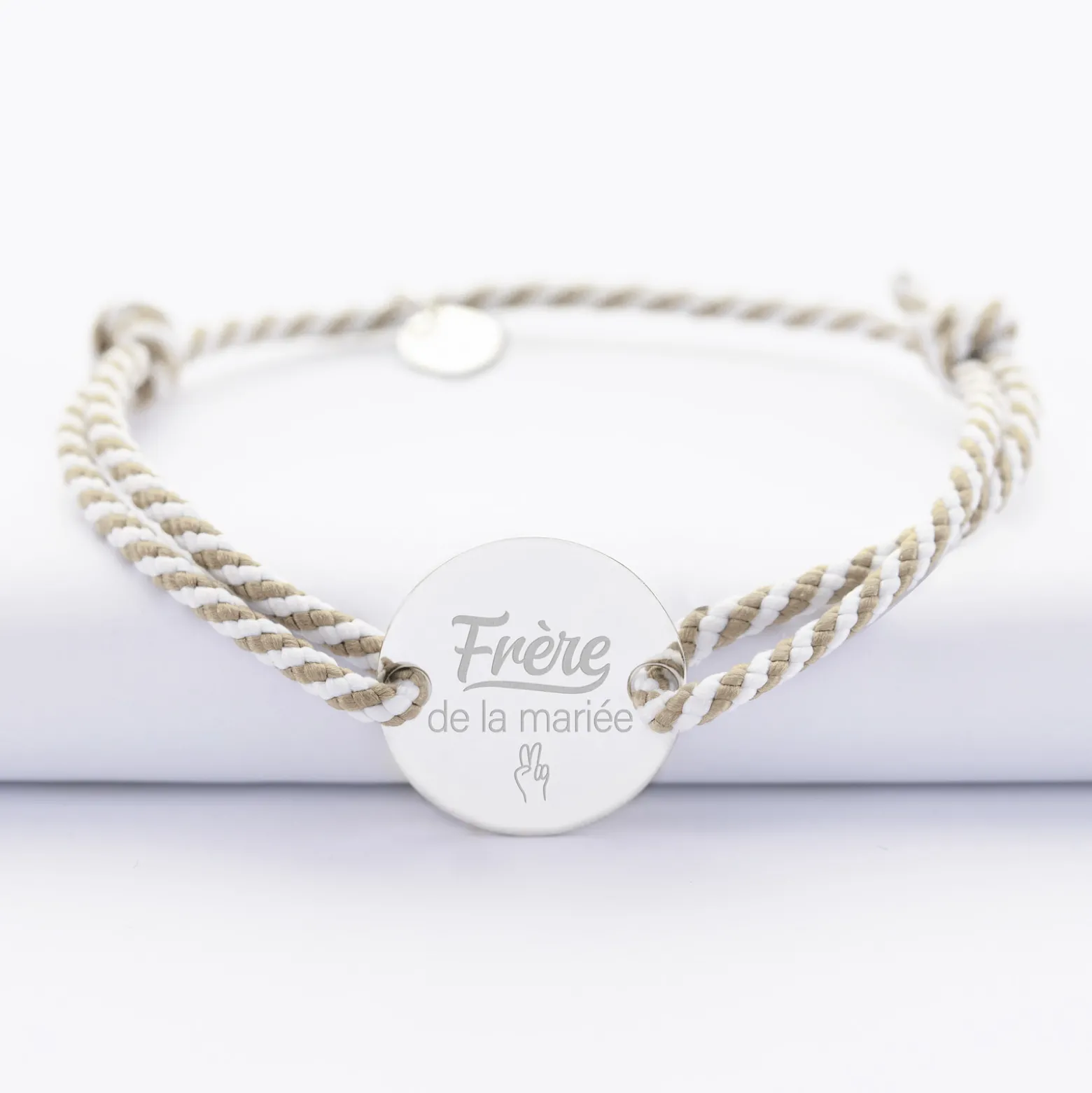 Bracelet homme Famille des mariés personnalisé cordon marin tressé médaille gravée argent 2 trous 20 mm