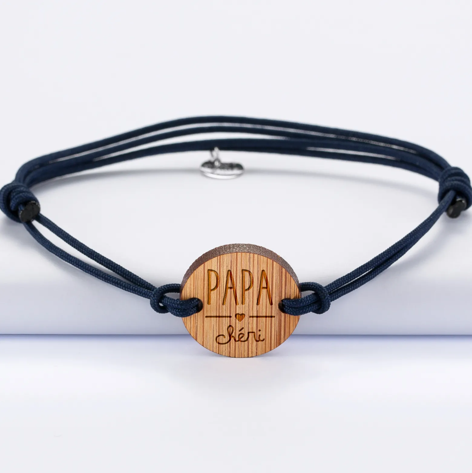 Bracelet homme médaille gravée bois ronde 21 mm - Edition spéciale "Papa Chéri"