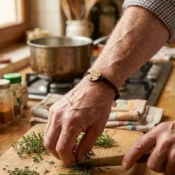 Bracelet homme médaille gravée bois ronde 21 mm - Edition spéciale "Meilleur papy"