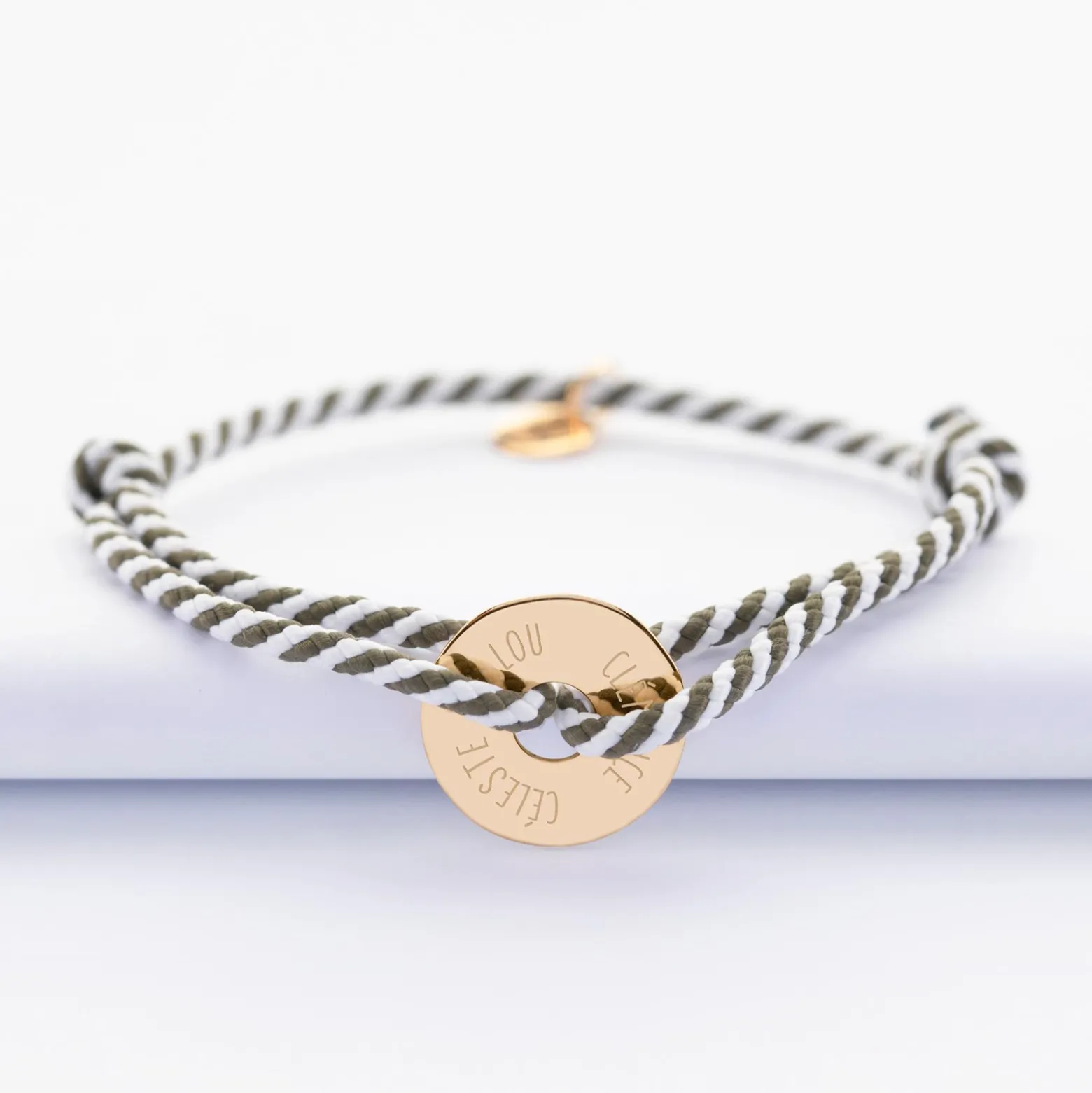 Bracelet homme personnalisé cordon marin tressé médaille gravée plaqué or cible 16 mm