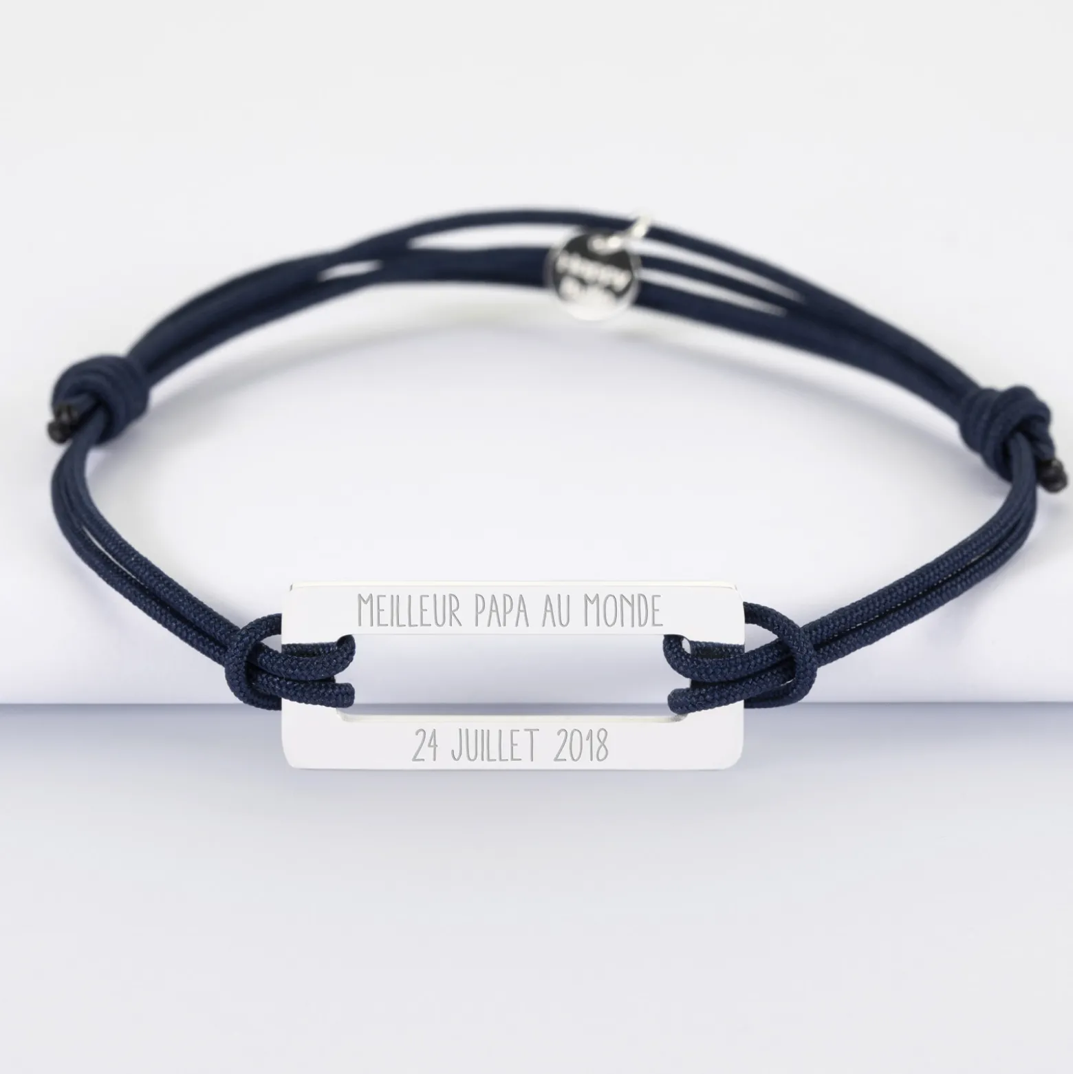 Bracelet homme personnalisé cordon double médaille gravée acier rectangle évidé 32x14 mm