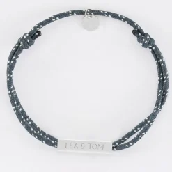 Bracelet homme personnalisé cordage marin double médaille gravée acier cube rectangulaire 25x5x5 mm