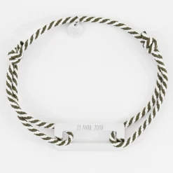 Bracelet homme personnalisé cordon tressé médaille gravée acier rectangle évidé 32x14 mm