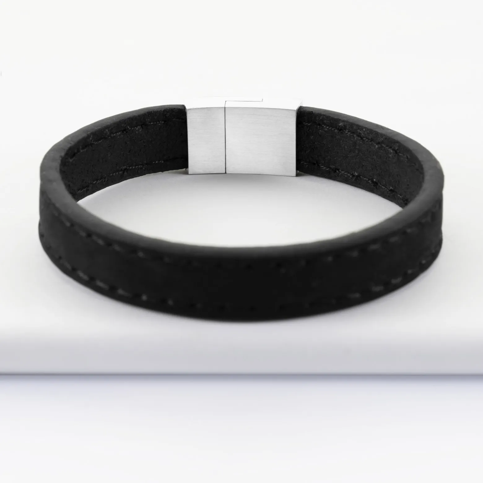 Bracelet homme personnalisé cuir fermoir gravé acier 15x15 mm