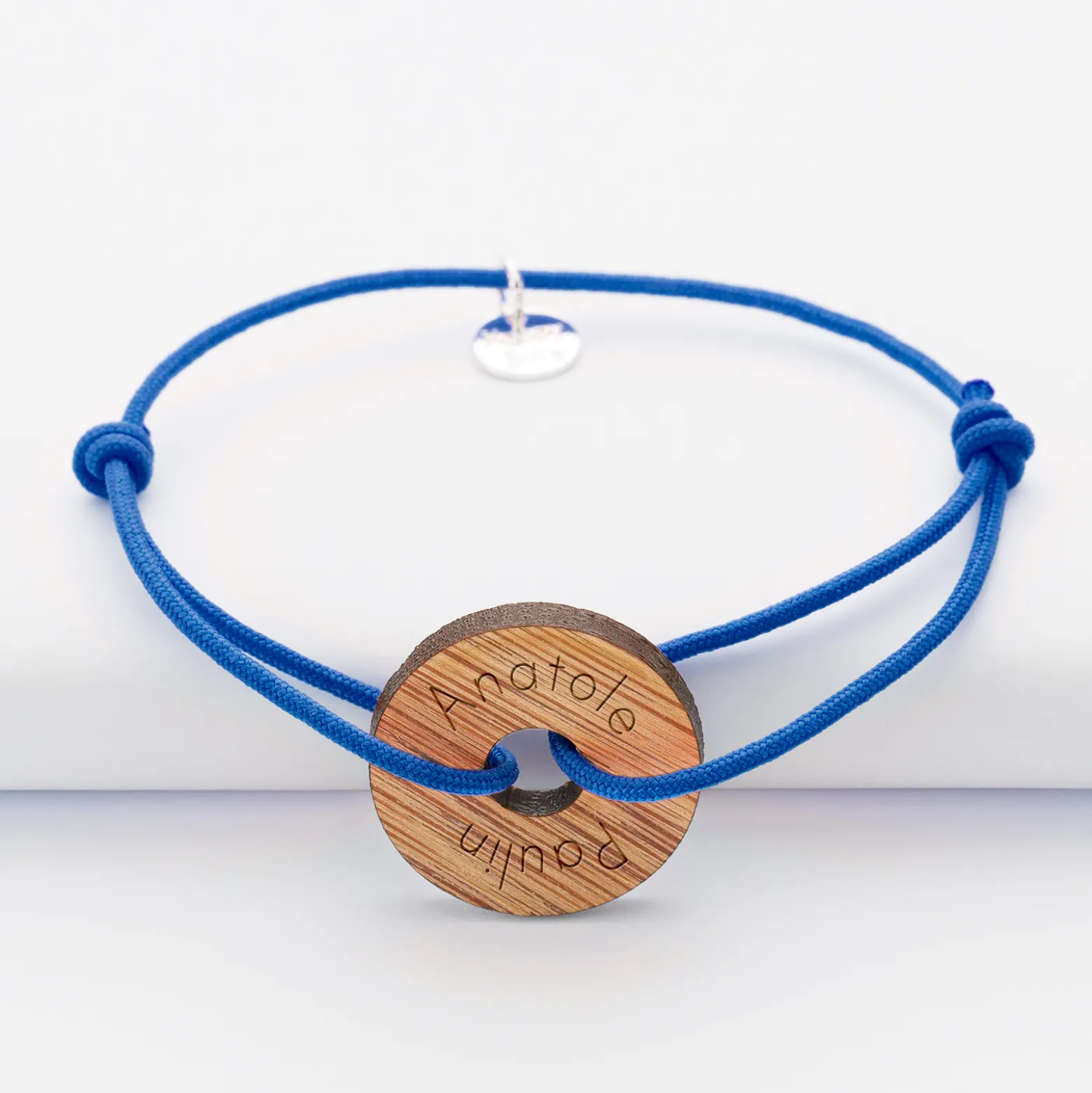 Bracelet homme personnalisé cordon simple médaille gravée bois cible ronde 21 mm