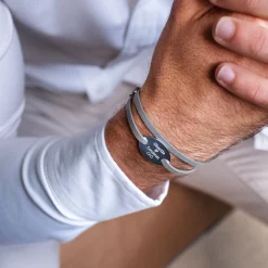 Bracelet homme personnalisé cuir médaille gravée argent ovale 2 trous 25x16 mm