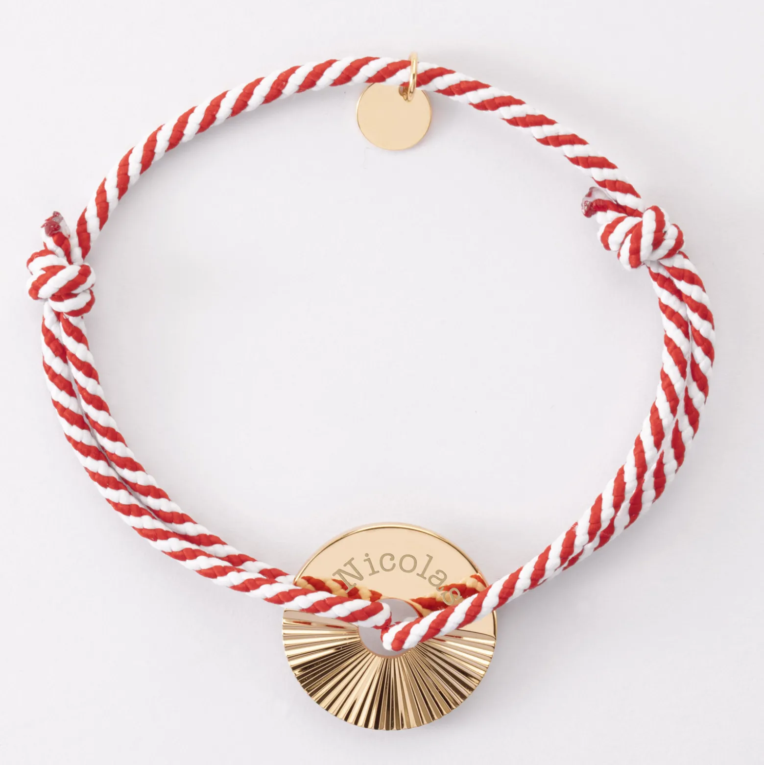 Bracelet homme personnalisé cordon tressé médaille gravée plaqué or cible soleil 20 mm