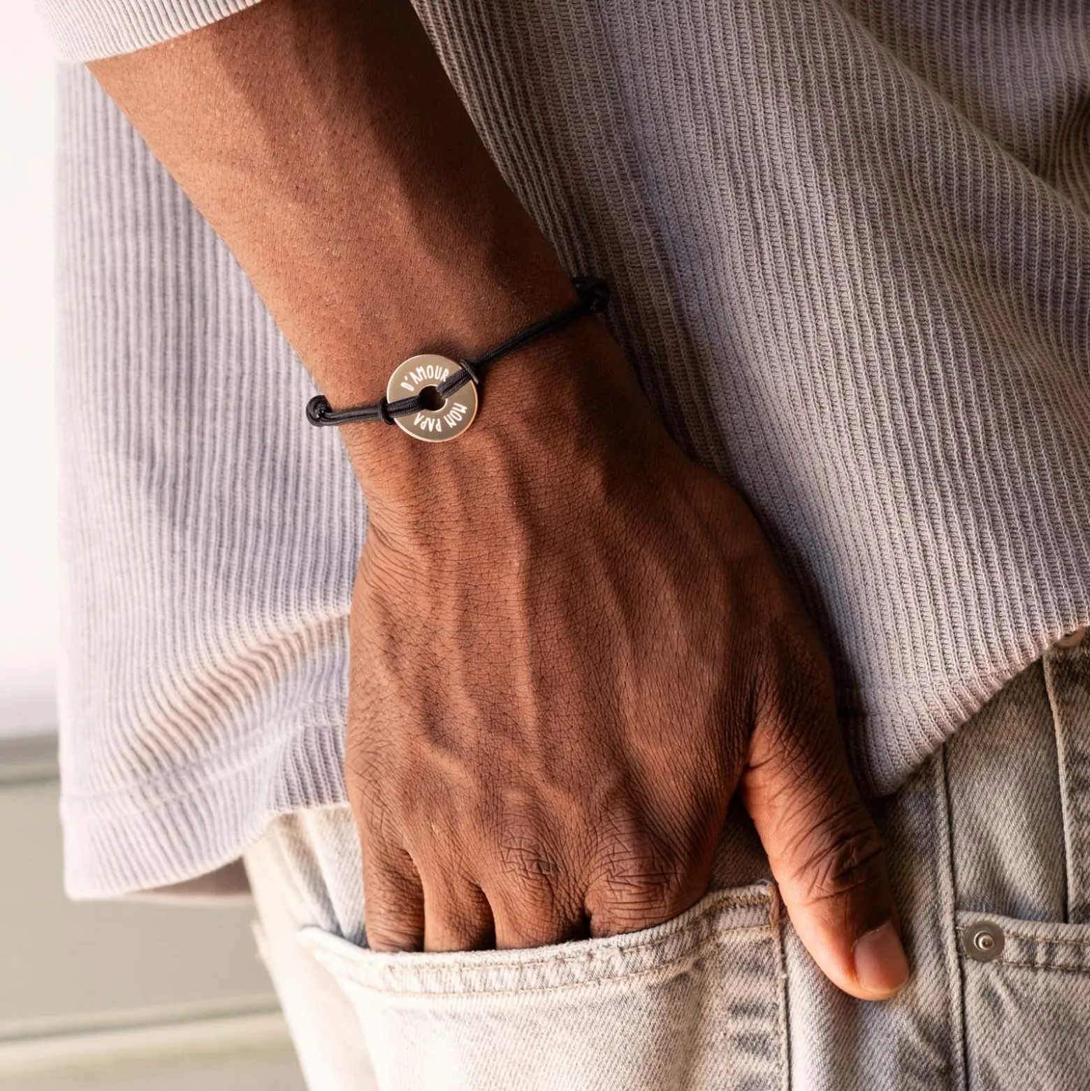 Bracelet homme personnalisé cordon double médaille gravée plaqué or cible 20 mm