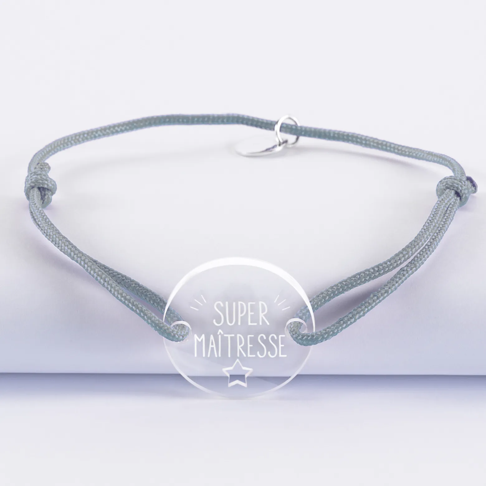 Bracelet médaille gravée acrylique ronde 21 mm - Edition spéciale "Super maîtresse"