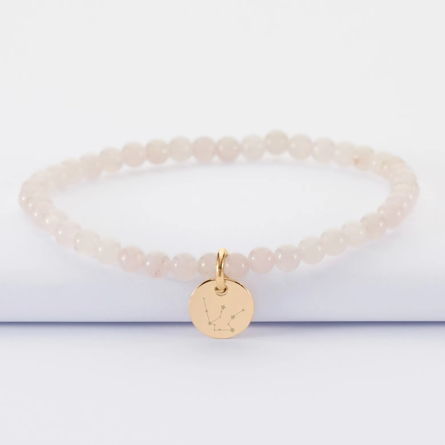 Bracelet perles élastique personnalisé médaille gravée plaqué or ronde 10 mm