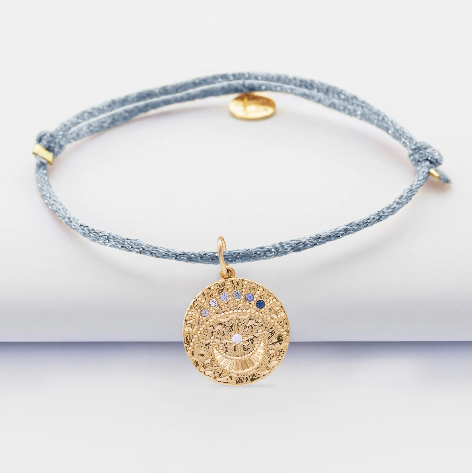 Bracelet personnalisé cordon pailleté médaille Lune zircons crépuscule gravée plaqué or 16 mm