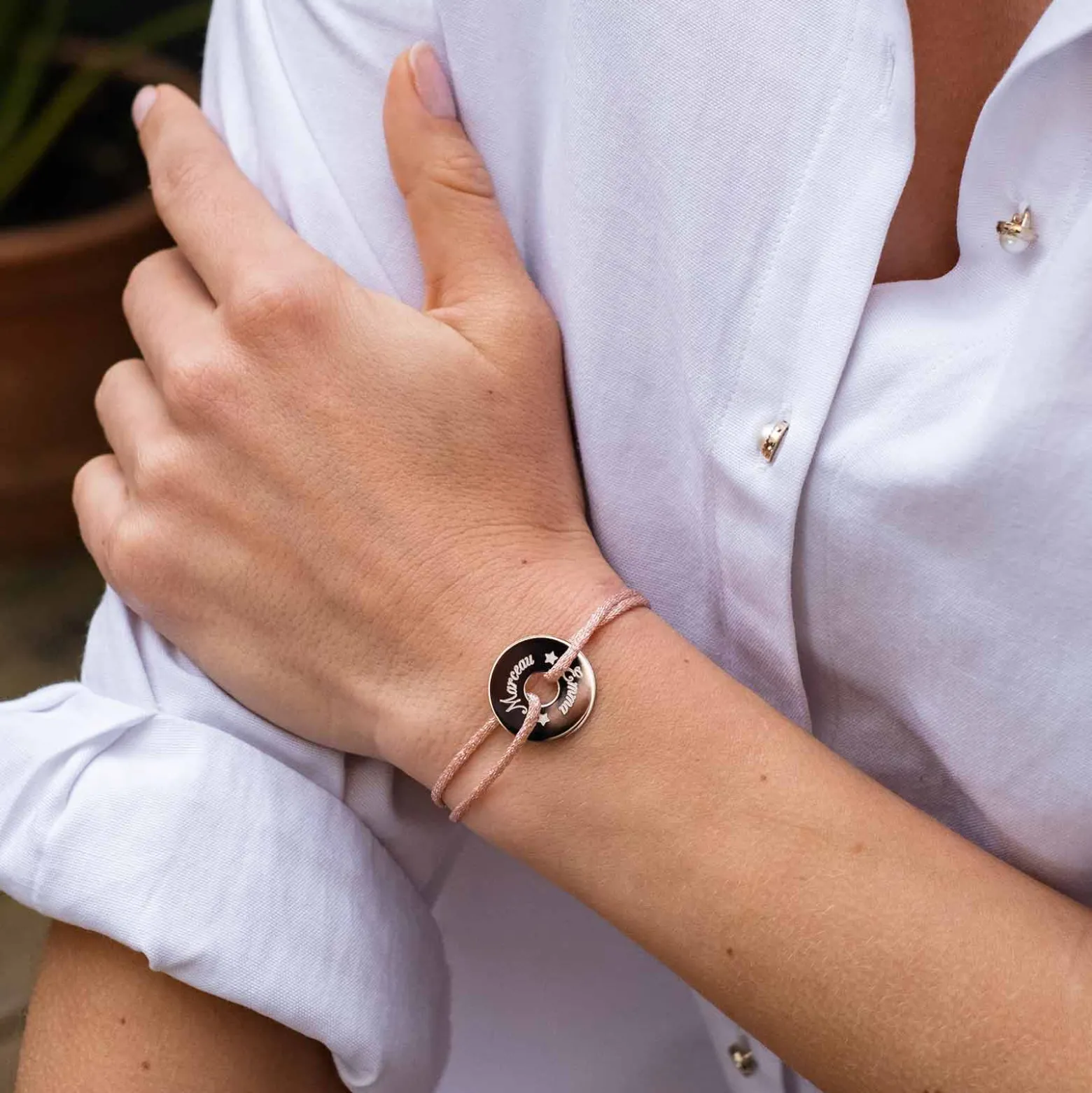 Bracelet personnalisé cordon pailleté médaille gravée argent cible 20 mm