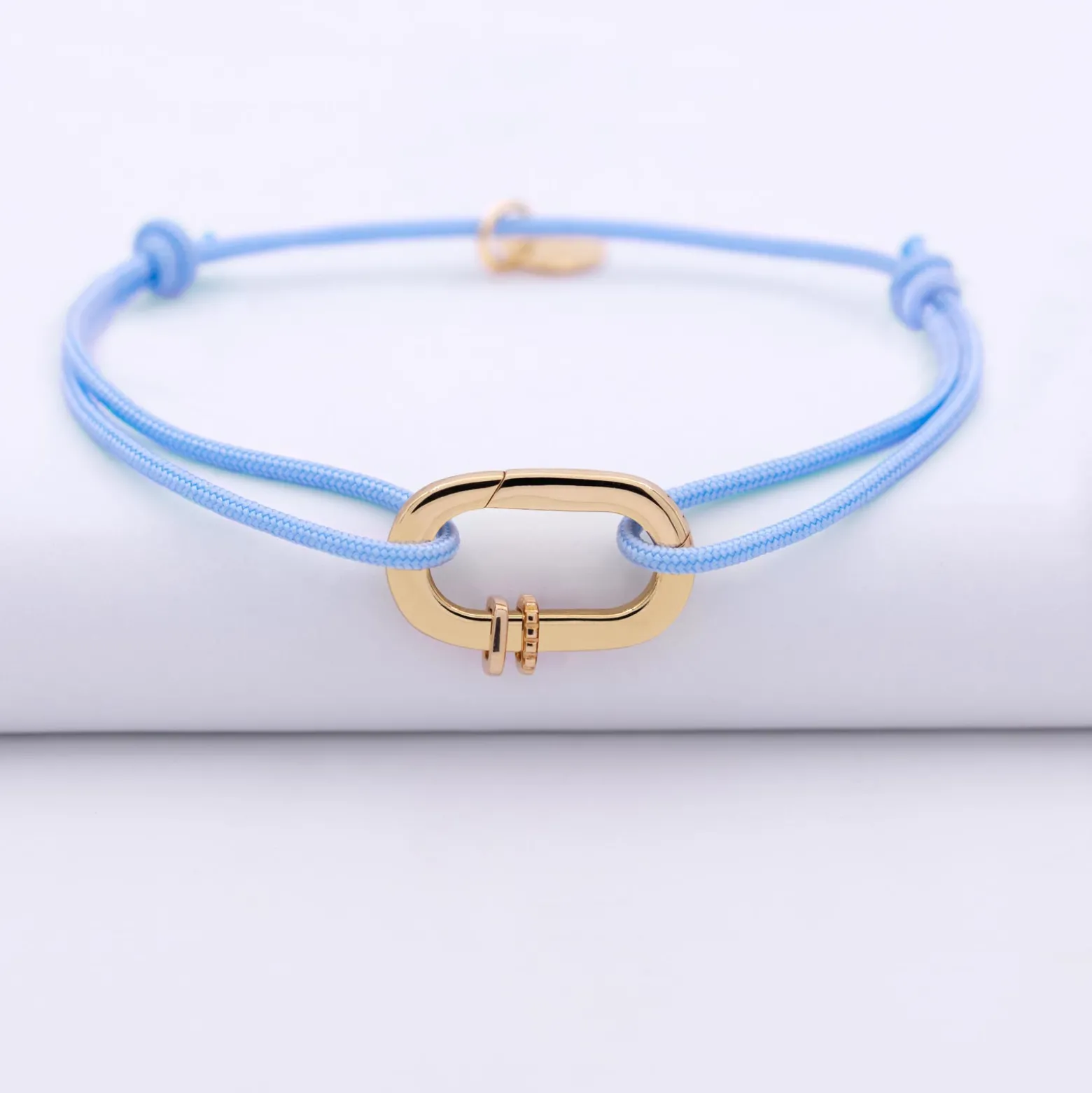 Bracelet personnalisé cordon collection Chapitre mousqueton 11x19 mm plaqué or - à composer