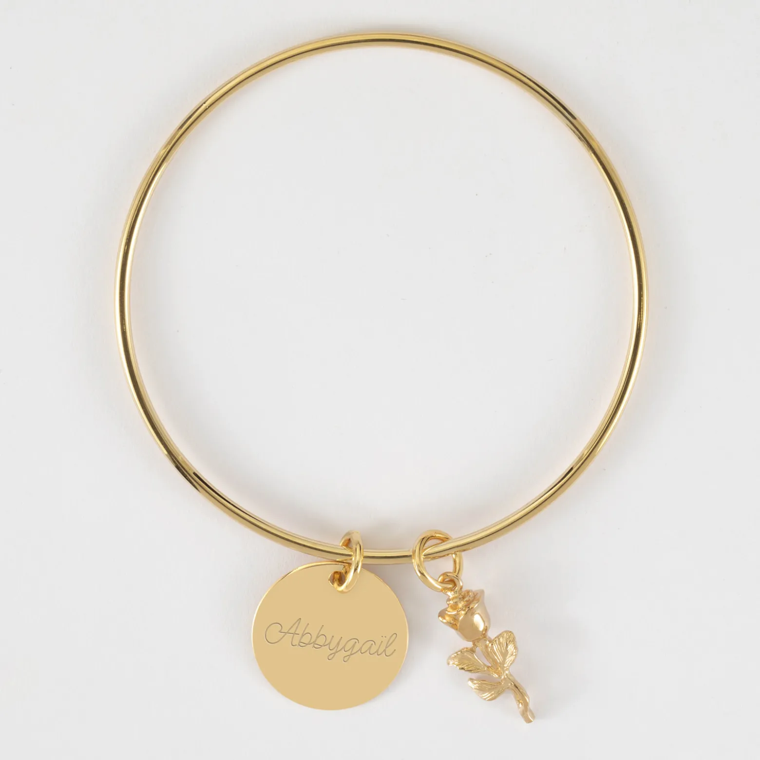 Bracelet personnalisé jonc plaqué or médaille gravée 19 mm et breloque rose 19 mm