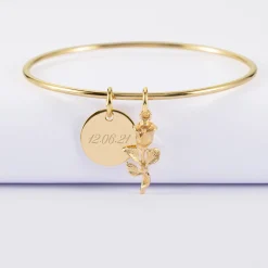 Bracelet personnalisé jonc plaqué or médaille gravée 15 mm et breloque rose 19 mm