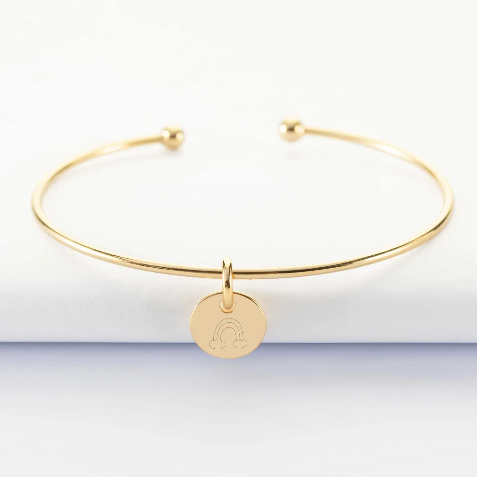 Bracelet personnalisé jonc ouvert boules plaqué or médaille gravée 10 mm