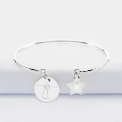Bracelet personnalisé jonc argent ouvert médaille gravée 15 mm et breloque nacre 10 mm