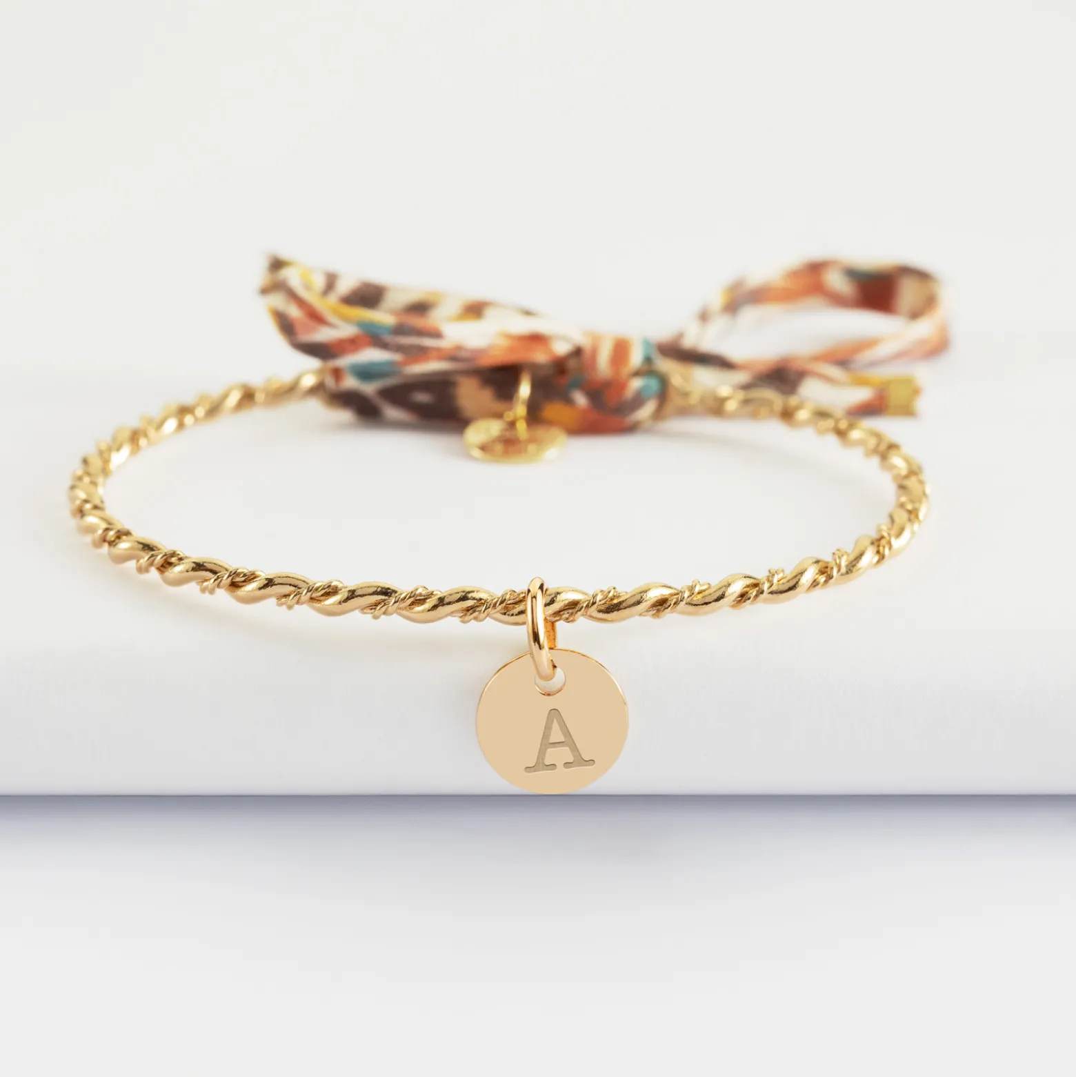 Bracelet personnalisé jonc tressé plaqué or et cordon Liberty médaille gravée 10 mm