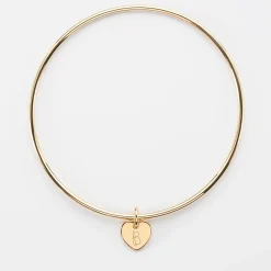Bracelet personnalisé jonc plaqué or médaille gravée initiale coeur 10 mm
