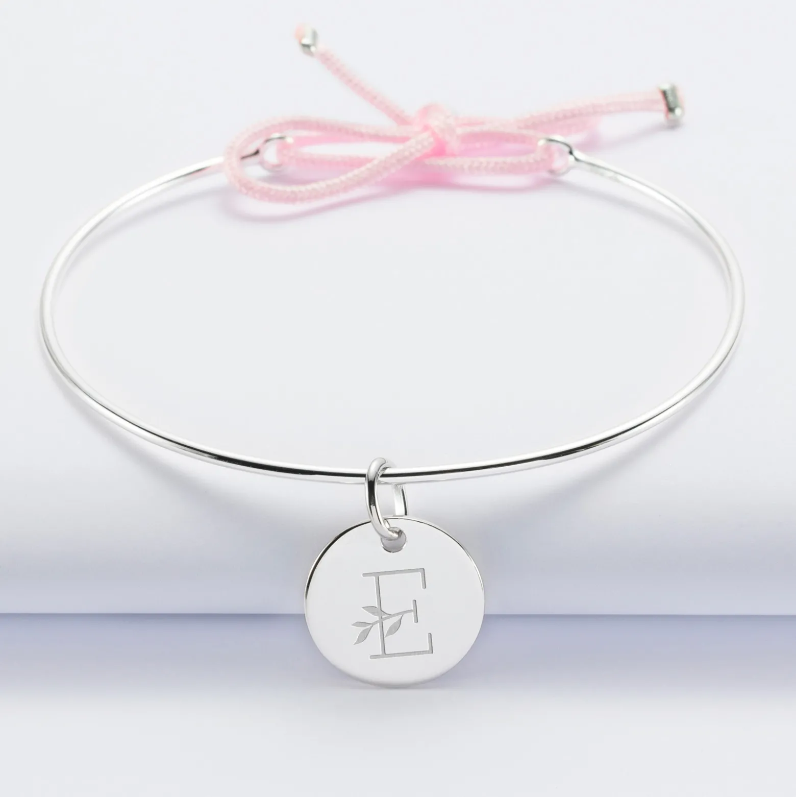 Bracelet personnalisé jonc argent et cordon médaille gravée 15 mm