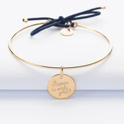 Bracelet personnalisé jonc plaqué or et cordon médaille gravée 15 mm