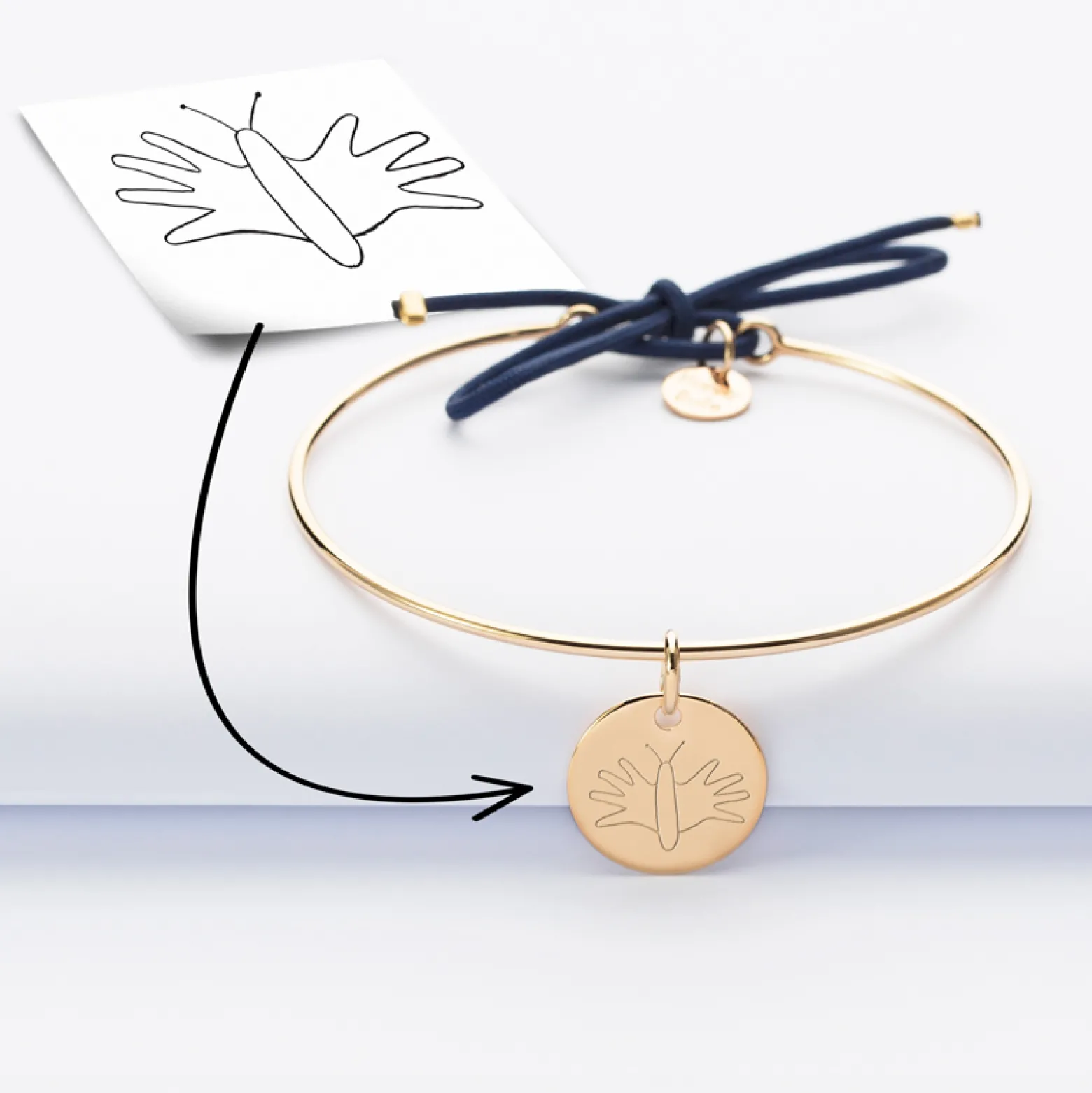 Bracelet personnalisé jonc plaqué or et cordon médaille gravée 15 mm