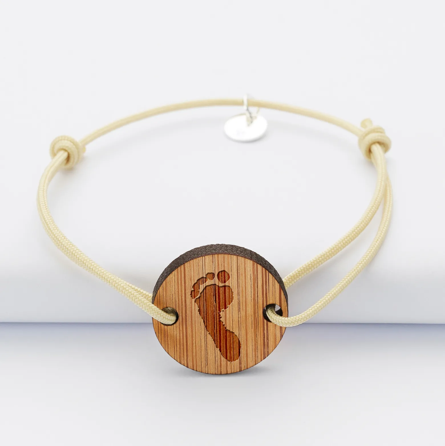 Bracelet personnalisé médaille gravée bois ronde 2 trous 21 mm