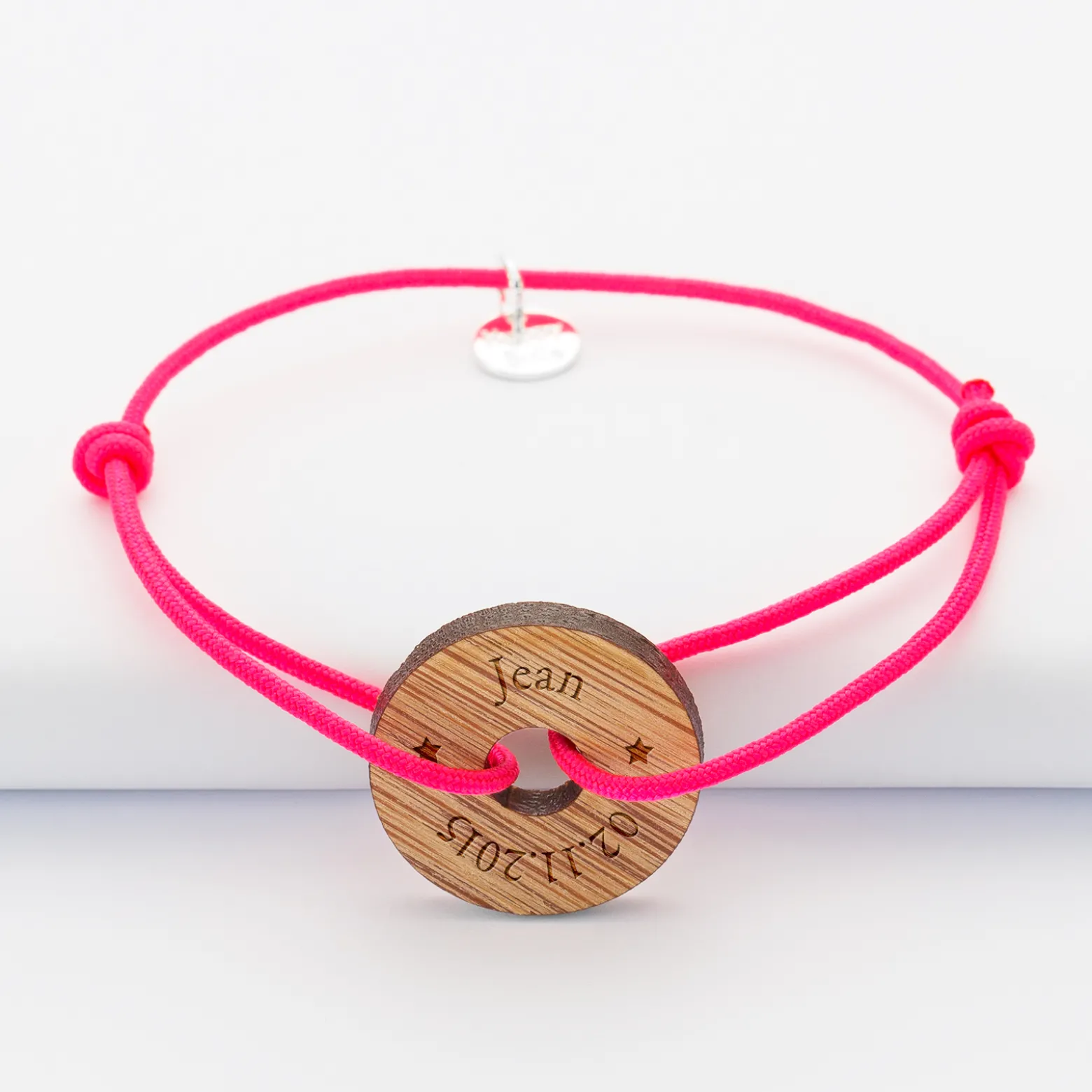 Bracelet personnalisé médaille gravée bois cible ronde 21 mm