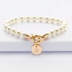 Bracelet personnalisé perles de Majorque fermoir marin médaille gravée plaqué or 10 mm