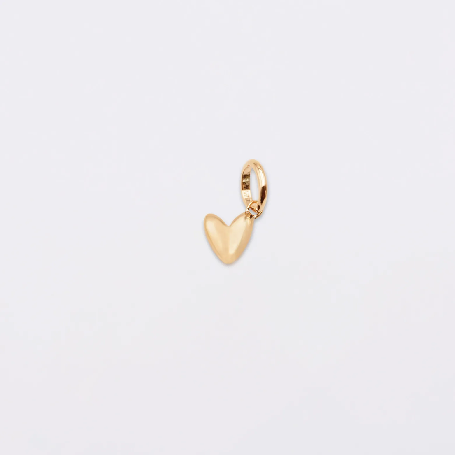 Breloque petit coeur bombé plaqué or 7 mm - HappyBulle x Atelier Wagram