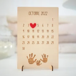 Cadre calendrier personnalisé bois gravé 15x10 cm avec support