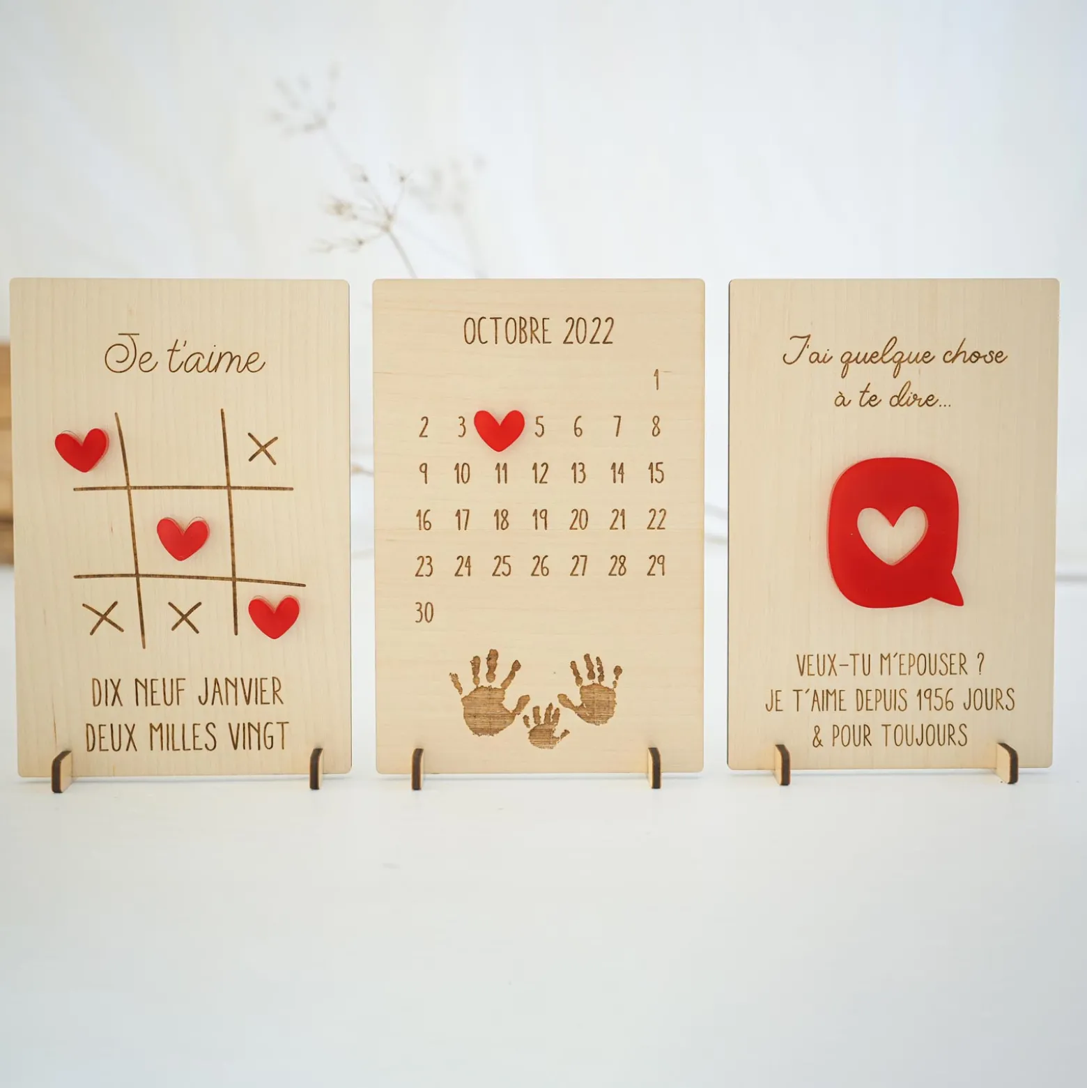 Cadre personnalisé bois gravé 15x10 cm avec support - édition spéciale "J'ai quelque chose à te dire"