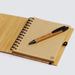 Carnet bambou personnalisé 11,5x15 cm et stylo gravé - Nos petits imparfaits