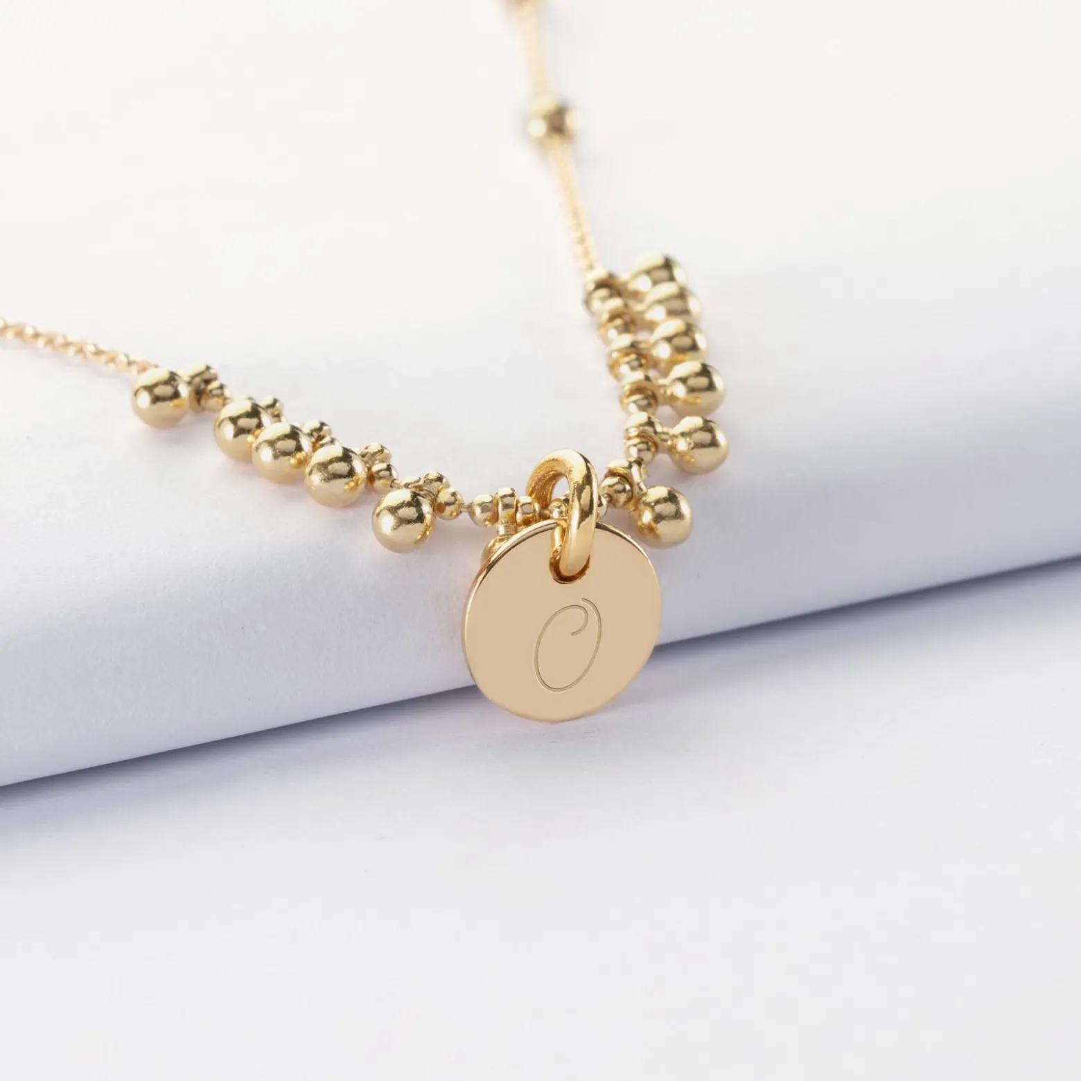 Collier chaîne boules personnalisé médaille gravée plaqué or 10 mm