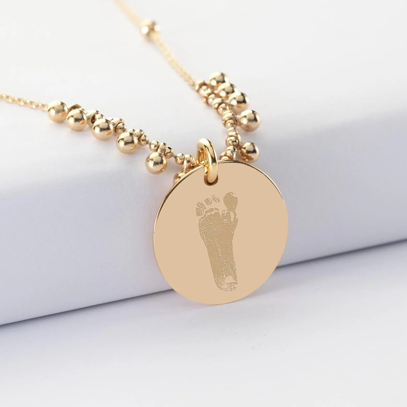 Collier chaîne boules personnalisé médaille gravée plaqué or 19 mm