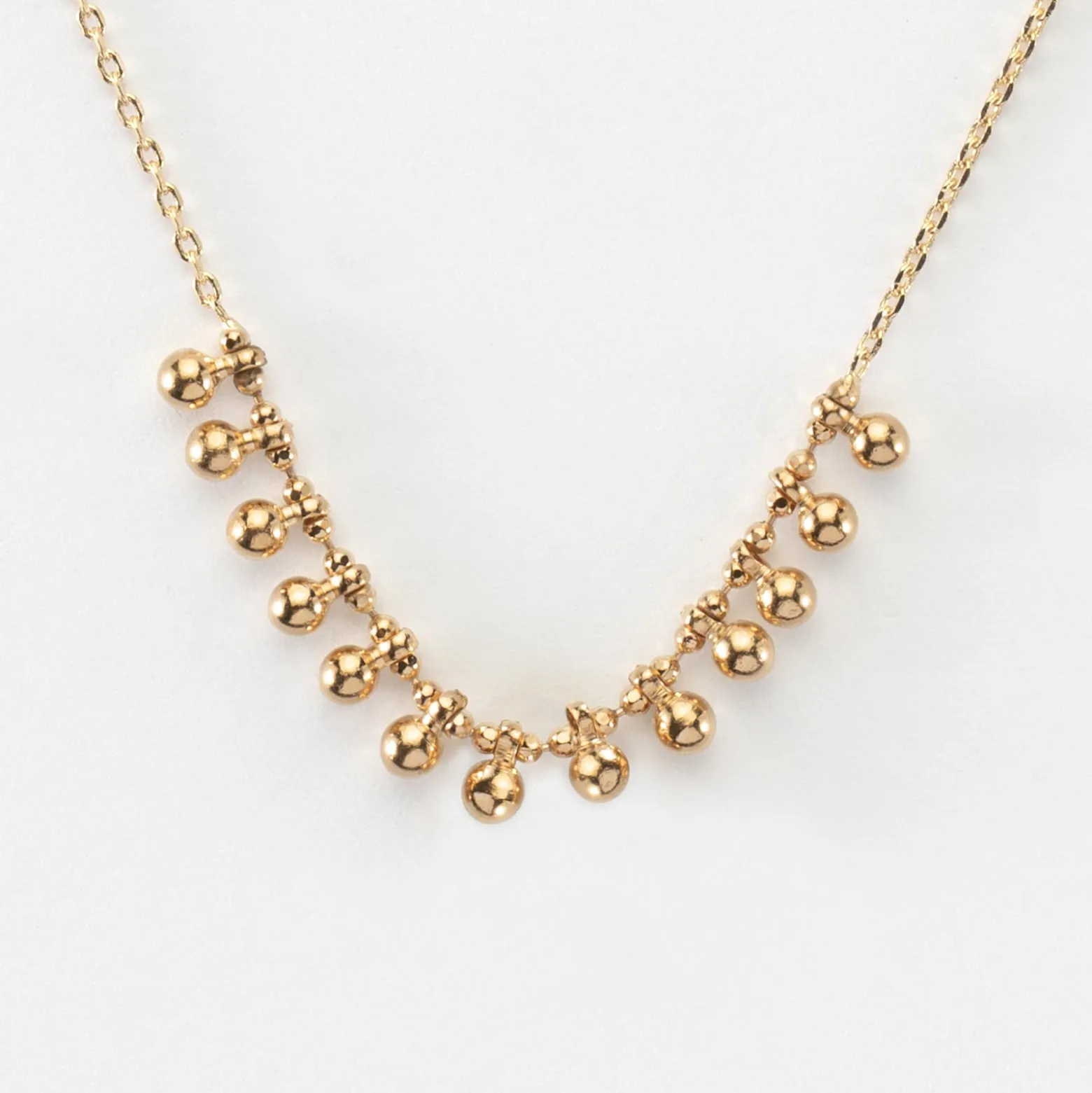 Collier chaîne boules plaqué or