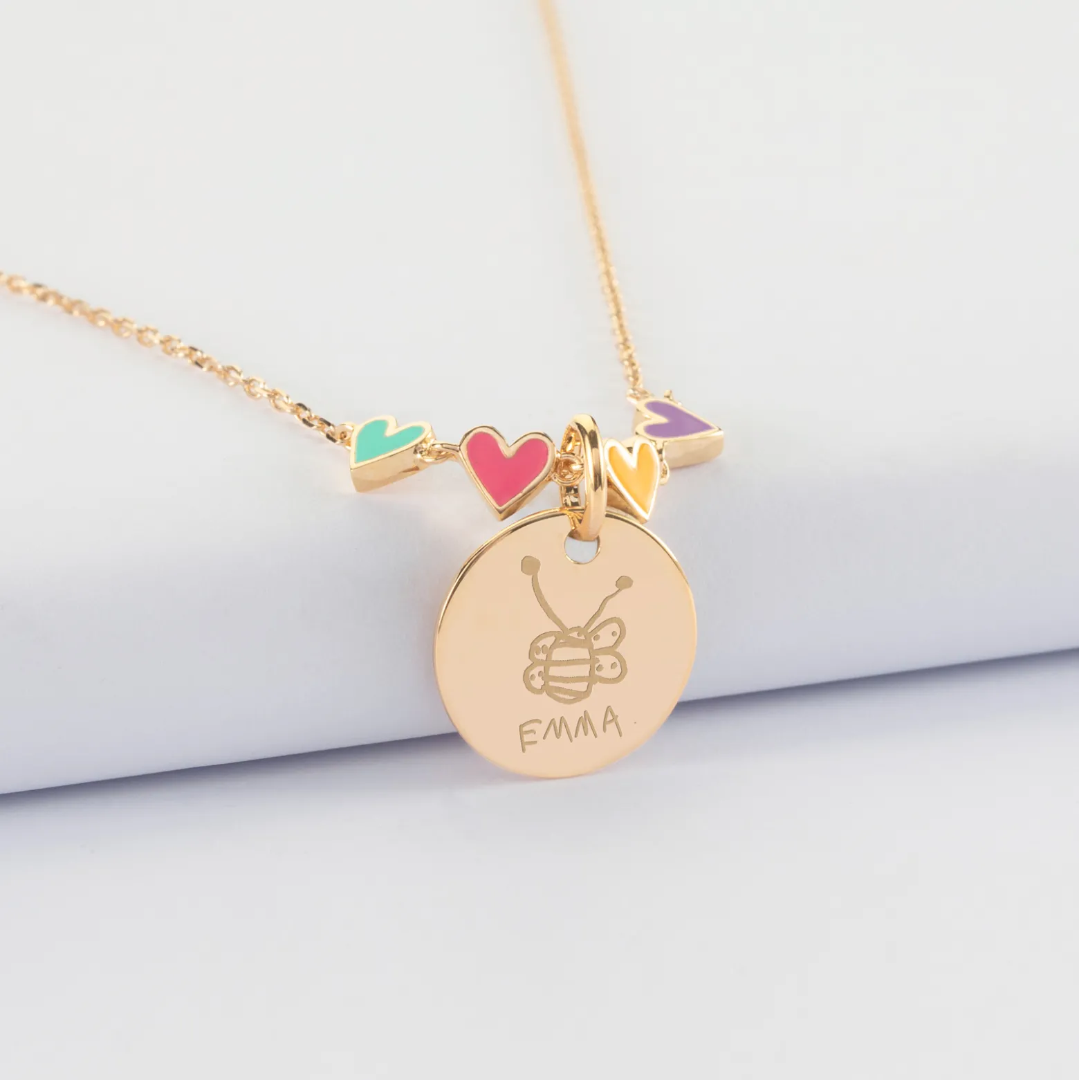 Collier enfant cœur email multicolore personnalisé médaille gravée plaqué or 15 mm