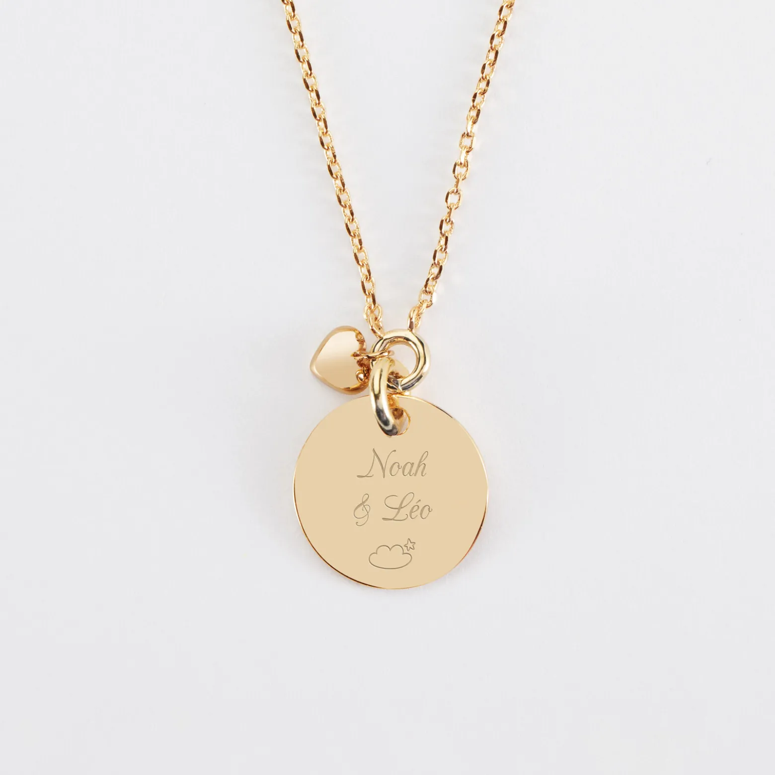 Collier mini coeur bombé personnalisé médaille gravée plaqué or 15 mm