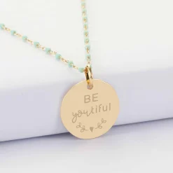 Collier perles Miyuki colorées personnalisé médaille gravée plaqué or 19 mm