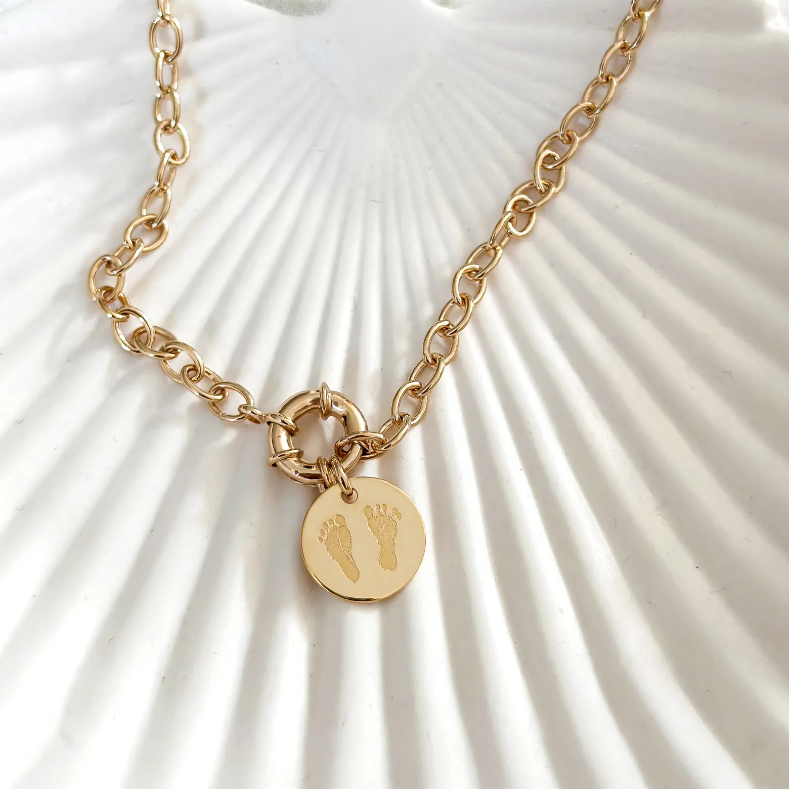 Collier personnalisé chaine fermoir marin médaille gravée plaqué or 15 mm