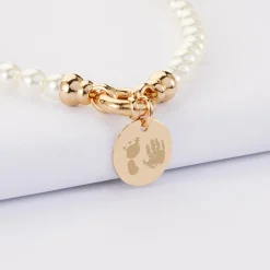 Collier personnalisé perles de Majorque fermoir marin médaille gravée plaqué or 15 mm