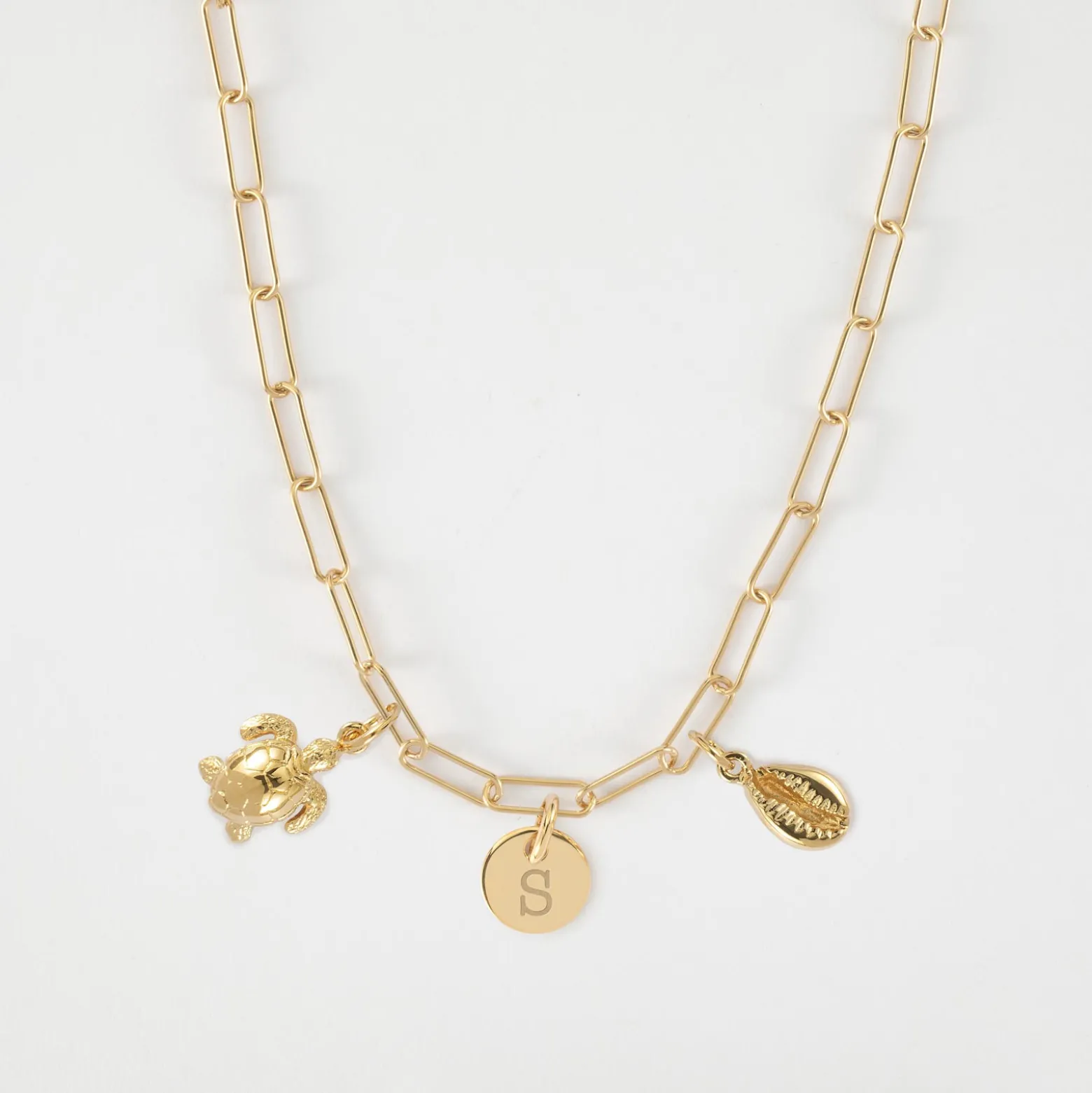 Collier personnalisé petites mailles médaille gravée plaqué or 10 mm et breloque(s) summer - à composer