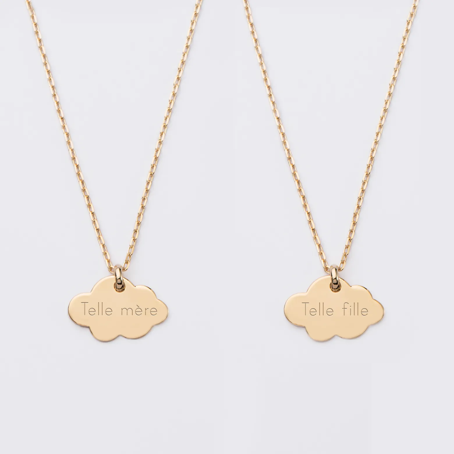 Duo de pendentifs personnalisés médailles gravées nuage plaqué or 20x14 mm