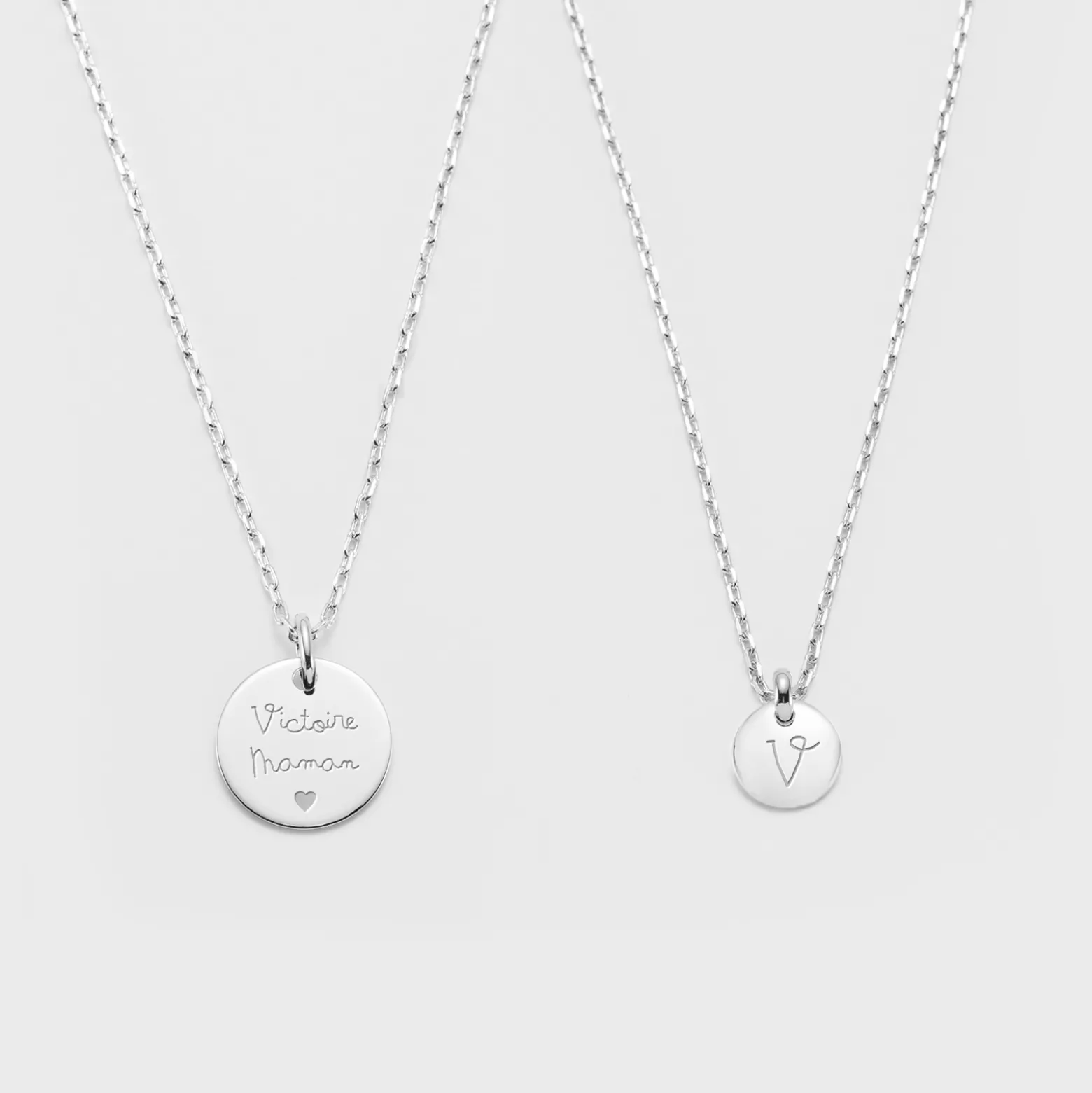 Duo de pendentifs personnalisés médailles gravées argent 15 mm et 10 mm
