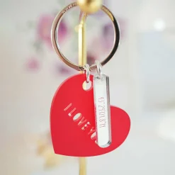 Duo de porte-clés personnalisés médailles coeur acrylique rouge et breloques miroir gravées 40x8 mm