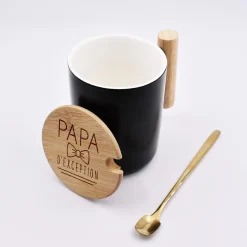 Mug céramique personnalisé couvercle bois gravé
