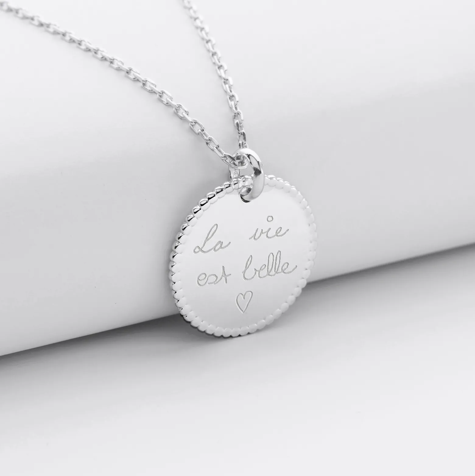 Pendentif bohème personnalisé médaille gravée argent 19 mm